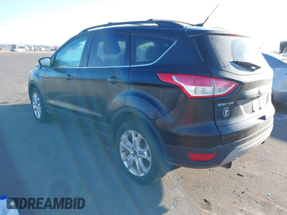2013 Ford Escape SE with VIN 1FMCU9GX2DUC24504, listed as a IAAI auction lot 41846714 with 145,333 mi miles. Bid and sale history available at carsss.com. Image 3.