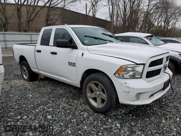 2018 Ram 1500 Express with VIN 1C6RR7FG0JS181513, listed as a Copart auction lot 49878295 with 230,192 mi miles and Clean Title. Bid and sale history available at carsss.com. Image 4.