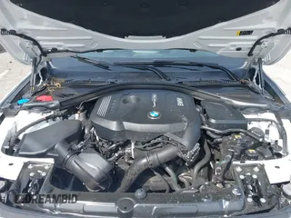 2019 BMW 4 Series 430i xDrive z VIN WBA4J3C55KBL08387, wystawiony jako IAAI lot #42248405 z przebiegiem 115 017 mil mil oraz . Historia ofert i sprzedaży dostępna na DreamBid. Obrazek 10.