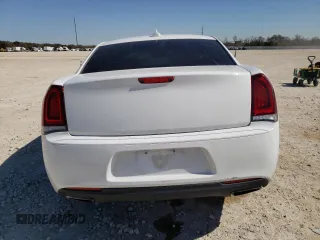 2019 Chrysler 300 with VIN 2C3CCABG2KH516643, listed as a Copart auction lot 47415405 with 110,591 mi miles and Salvage Title. Bid and sale history available at carsss.com. Image 6.