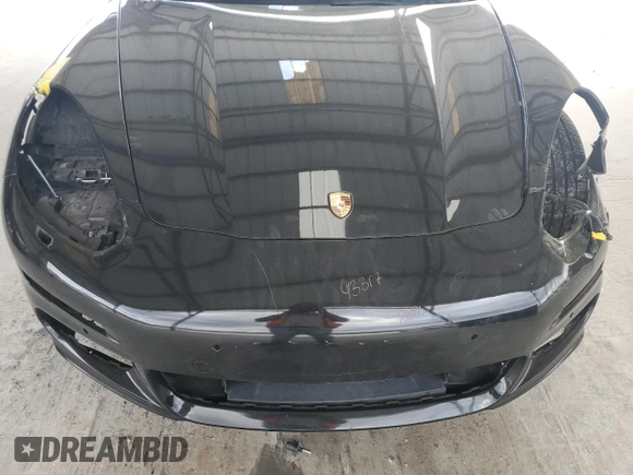 2015 Porsche Panamera 4 z VIN WP0AA2A73FL007380, wystawiony jako Copart lot #47858085 z przebiegiem 73 396 mil mil oraz Szkody całkowita. Historia ofert i sprzedaży dostępna na DreamBid. Obrazek 11.