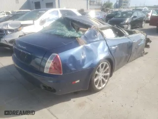 2008 Maserati Quattroporte with VIN ZAMFE39A380033185, listed as a Copart auction lot 46940262 with 0 miles and Salvage Title. Bid and sale history available at carsss.com. Image 4.