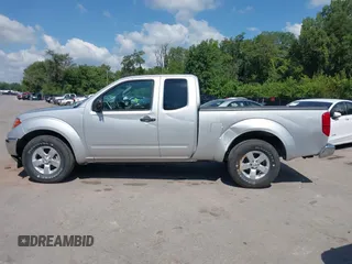 2010 Nissan Frontier SE z VIN 1N6AD0CUXAC436780, wystawiony jako IAAI lot #42720584 z przebiegiem 131 462 mil mil oraz . Historia ofert i sprzedaży dostępna na DreamBid. Obrazek 15.