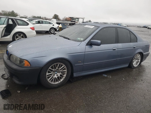 2002 BMW 5 Series 530iA with VIN WBADT63402CH92890, listed as a Copart auction lot 81997524 with 258,244 mi miles and Salvage Title. Bid and sale history available at carsss.com. Image 1.