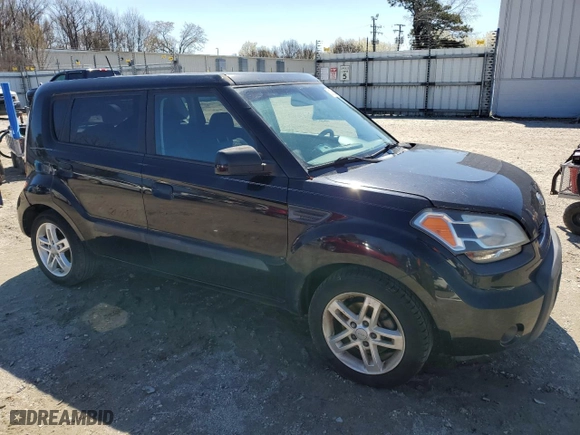 2010 Kia Soul ! with VIN KNDJT2A23A7178517, listed as a Copart auction lot 50125365 with 135,181 mi miles and Clean Title. Bid and sale history available at carsss.com. Image 4.