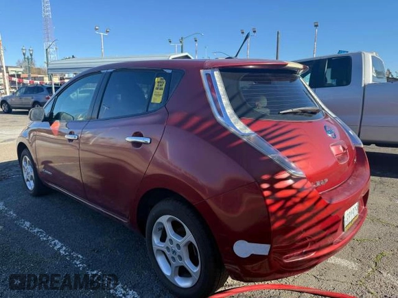 2011 Nissan LEAF SL with VIN JN1AZ0CP4BT000865, listed as a Copart auction lot 88522345 with 83,101 mi miles and Clean Title. Bid and sale history available at carsss.com. Image 3.