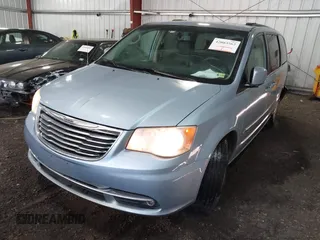 2013 Chrysler Town & Country Touring with VIN 2C4RC1BG3DR573565, listed as a IAAI auction lot 42083562 with 94,828 mi miles. Bid and sale history available at carsss.com. Image 17.