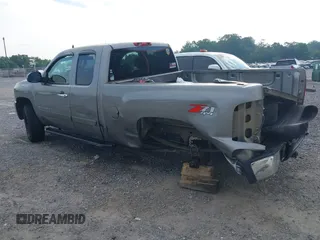 2007 Chevrolet Silverado 1500 LTZ with VIN 2GCEK19J571716697, listed as a IAAI auction lot 39845736 with 1 mi miles. Bid and sale history available at carsss.com. Image 3.