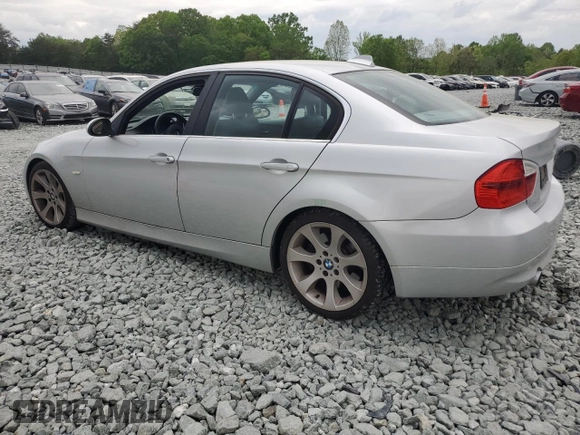 2007 BMW 3 Series 335i z VIN WBAVB73547KY60933, wystawiony jako Copart lot #53497415 z przebiegiem 174 145 mil mil oraz Szkoda całkowita • Salvage title. Historia ofert i sprzedaży dostępna na DreamBid. Obrazek 2.