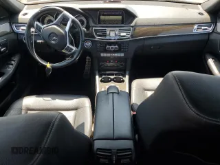 2014 Mercedes-Benz E 350 Sport с VIN WDDHF5KB9EA995821, выставлен на аукционе Copart как лот 56101445 с пробегом 146 016 миль миль и Списание • Salvage title. История ставок и продаж доступна на DreamBid. Изображение 8.
