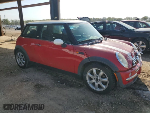 2002 MINI Hardtop with VIN WMWRC33452TC38393, listed as a Copart auction lot 51518205 with 94,609 mi miles and Clean Title. Bid and sale history available at DreamBid. Image 4.