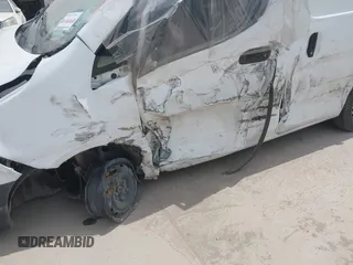 2017 Chevrolet City Express Cargo LS z VIN 3N63M0YN3HK695321, wystawiony jako IAAI lot #41717834 z przebiegiem 76 828 mil mil oraz . Historia ofert i sprzedaży dostępna na DreamBid. Obrazek 6.