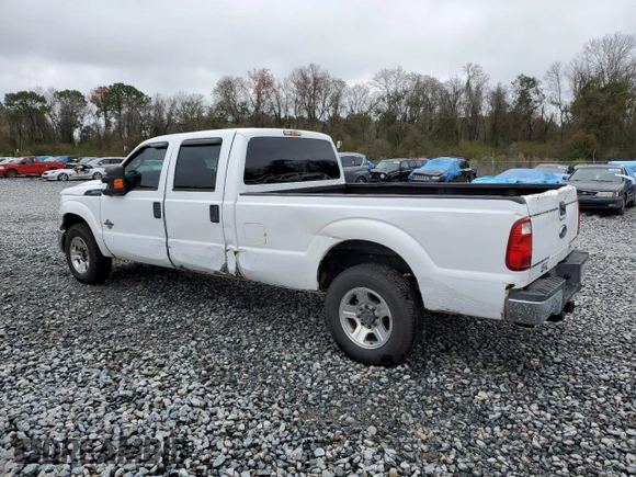 2015 Ford F-250 XL with VIN 1FT7W2AT1FEB50003, listed as a Copart auction lot 89136195 with 212,986 mi miles and Salvage title. Bid and sale history available at DreamBid. Image 2.