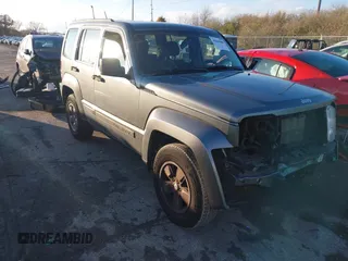 2012 Jeep Liberty Sport z VIN 1C4PJMAK1CW158562, wystawiony jako IAAI lot #40800088 z przebiegiem 138 196 mil mil oraz . Historia ofert i sprzedaży dostępna na DreamBid. Obrazek 1.