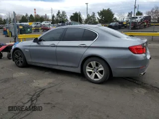 2013 BMW 5 Series 528i xDrive with VIN WBAXH5C53DDW15133, listed as a Copart auction lot 49811025 with 114,039 mi miles and Salvage Title. Bid and sale history available at carsss.com. Image 2.