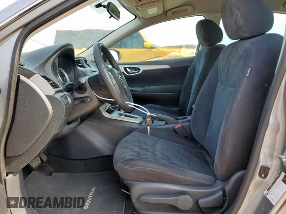 2013 Nissan Sentra SR z VIN 3N1AB7AP5DL632698, wystawiony jako Copart lot #58024925 z przebiegiem 91 752 mil mil oraz Czysty tytuł • Clean title. Historia ofert i sprzedaży dostępna na DreamBid. Obrazek 7.
