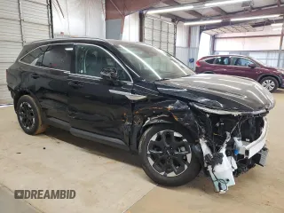 2024 Kia Sorento S z VIN 5XYRL4JC9RG285366, wystawiony jako Copart lot #62534455 z przebiegiem Nie podano mil oraz Nie do naprawy • Non repairable. Historia ofert i sprzedaży dostępna na DreamBid. Obrazek 4.
