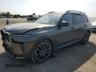 2023 BMW X7 M60i z VIN 5UX33EM04P9N56103, wystawiony jako Copart lot #49075565 z przebiegiem Nie podano mil oraz Szkody całkowita. Historia ofert i sprzedaży dostępna na DreamBid. Obrazek 1.