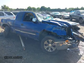 2003 Chevrolet Silverado 1500 LS z VIN 1GCEK19TX3E261470, wystawiony jako IAAI lot #42472207 z przebiegiem Nie podano mil oraz . Historia ofert i sprzedaży dostępna na DreamBid. Obrazek 1.
