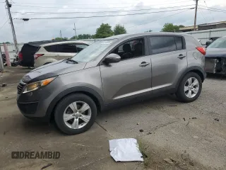 2013 Kia Sportage LX z VIN KNDPB3A25D7508794, wystawiony jako Copart lot #60145865 z przebiegiem 134 503 mil mil oraz Czysty tytuł • Clean title. Historia ofert i sprzedaży dostępna na DreamBid. Obrazek 1.