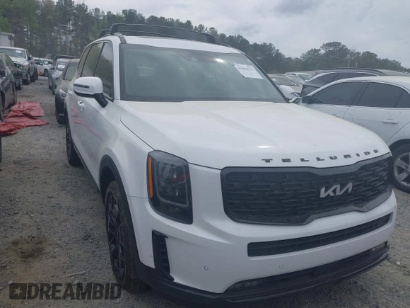 2022 Kia Telluride SX with VIN 5XYP5DHC1NG318216, listed as a IAAI auction lot 41964915 with 22,582 mi miles and . Bid and sale history available at carsss.com. Image 1.