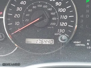 2004 Lexus GX 470 with VIN JTJBT20X140038154, listed as a IAAI auction lot 42034484 with 176,440 mi miles. Bid and sale history available at carsss.com. Image 15.