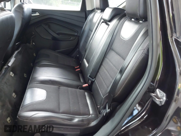 2013 Ford Escape Titanium z VIN 1FMCU0J95DUD22433, wystawiony jako IAAI lot #42495946 z przebiegiem 219 449 mil mil oraz . Historia ofert i sprzedaży dostępna na DreamBid. Obrazek 8.