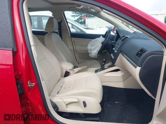 2010 Volkswagen Jetta Limited Edition с VIN 3VWRX7AJ6AM158664, выставлен на аукционе IAAI как лот 42205340 с пробегом 120 002 миль миль и . История ставок и продаж доступна на DreamBid. Изображение 5.