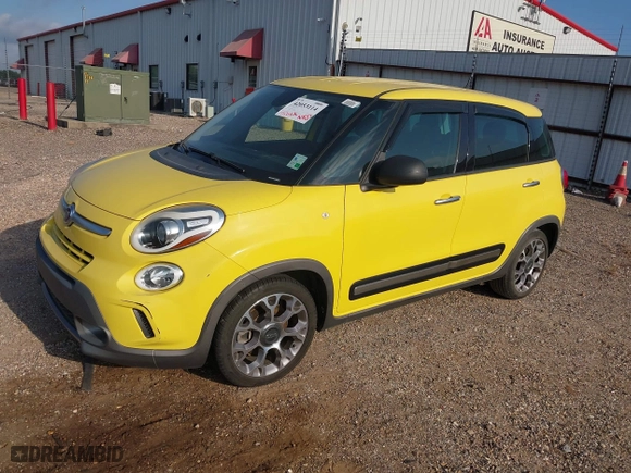 2014 FIAT 500L Trekking with VIN ZFBCFADH7EZ022679, listed as a IAAI auction lot 42053114 with 73,742 mi miles. Bid and sale history available at carsss.com. Image 2.