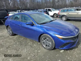 2024 Hyundai Elantra SEL with VIN KMHLM4DG4RU658809, listed as a Copart auction lot 45573425 with 20,551 mi miles and Salvage Title. Bid and sale history available at carsss.com. Image 4.