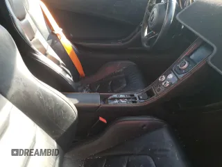 2015 McLaren 650S z VIN SBM11FAA4FW005016, wystawiony jako Copart lot #39770864 z przebiegiem Nie podano mil oraz . Historia ofert i sprzedaży dostępna na DreamBid. Obrazek 10.