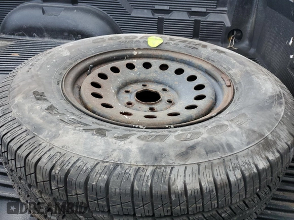 2015 Ram 2500 Tradesman with VIN 3C6MR5AJ1FG646610, listed as a Copart auction lot 51611325 with 83,107 mi miles and Clean Title. Bid and sale history available at carsss.com. Image 14.