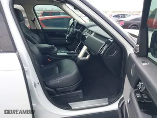 2019 Land Rover Range Rover HSE with VIN SALGS2SV2KA555261, listed as a IAAI auction lot 41924975 with 38,264 mi miles. Bid and sale history available at carsss.com. Image 5.