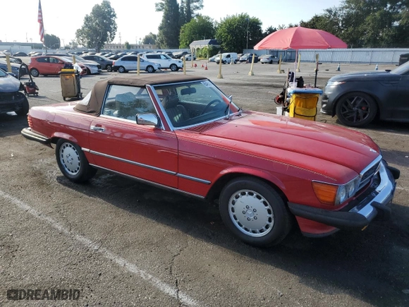 1986 Mercedes-Benz 560 Series 560SL with VIN WDBBA48D3GA036952, listed as a Copart auction lot 65465294 with NaN miles and Salvage Title. Bid and sale history available at carsss.com. Image 4.
