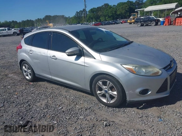 2013 Ford Focus SE with VIN 1FADP3K26DL325338, listed as a IAAI auction lot 42051716 with 115,770 mi miles. Bid and sale history available at carsss.com. Image 1.
