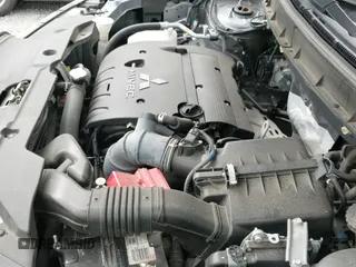2019 Mitsubishi Outlander ES z VIN JA4AR3AU6KU030123, wystawiony jako IAAI lot #42740330 z przebiegiem 76 282 mil mil oraz . Historia ofert i sprzedaży dostępna na DreamBid. Obrazek 19.