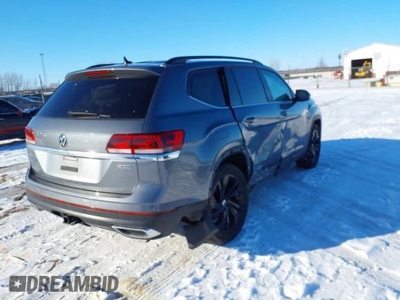 2022 Volkswagen Atlas 3.6L V6 SE w/Technology with VIN 1V2KR2CA2NC551937, listed as a IAAI auction lot 41288324 with 41,410 mi miles. Bid and sale history available at carsss.com. Image 4.