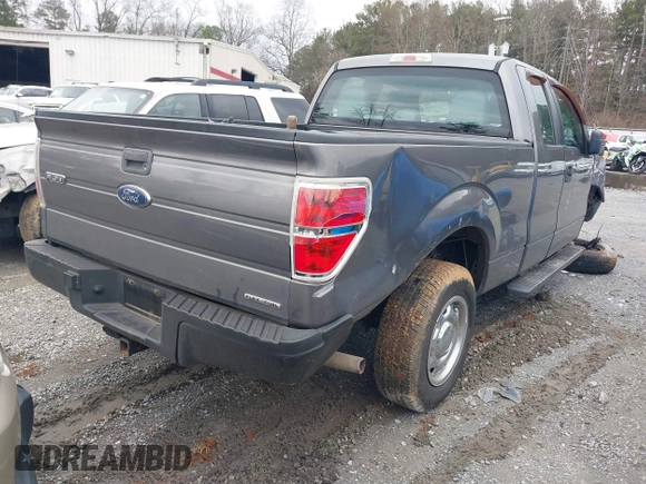 2013 Ford F-150 XL with VIN 1FTEX1CM5DFB69715, listed as a IAAI auction lot 41259318 with 176,916 mi miles. Bid and sale history available at carsss.com. Image 4.