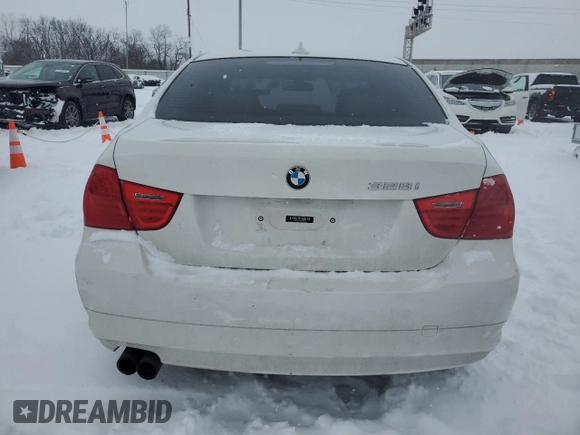 2011 BMW 3 Series 328i xDrive with VIN WBAPK5C50BF126062, listed as a Copart auction lot 41486135 with 141,809 mi miles and Salvage Title. Bid and sale history available at carsss.com. Image 6.