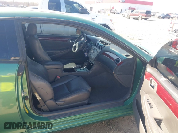 2004 Toyota Solara SE with VIN 4T1CA30PX4U009713, listed as a IAAI auction lot 41823680 with 139,184 mi miles. Bid and sale history available at carsss.com. Image 5.
