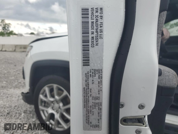 2023 Jeep Compass Latitude Lux с VIN 3C4NJDFN4PT532474, выставлен на аукционе Copart как лот 58129485 с пробегом 19 818 миль миль и Списание • Salvage title. История ставок и продаж доступна на DreamBid. Изображение 14.