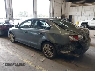 2014 Volkswagen Jetta SEL z VIN 3VWL17AJ8EM388218, wystawiony jako IAAI lot #41862353 z przebiegiem 140 514 mil mil oraz . Historia ofert i sprzedaży dostępna na DreamBid. Obrazek 3.