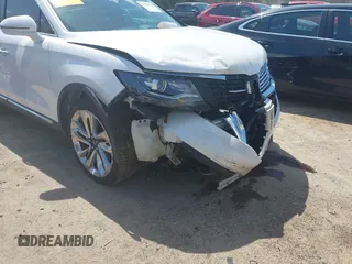 2016 Lincoln MKX Reserve with VIN 2LMTJ8LR6GBL66332, listed as a IAAI auction lot 41932408 with 75,306 mi miles and . Bid and sale history available at DreamBid. Image 17.
