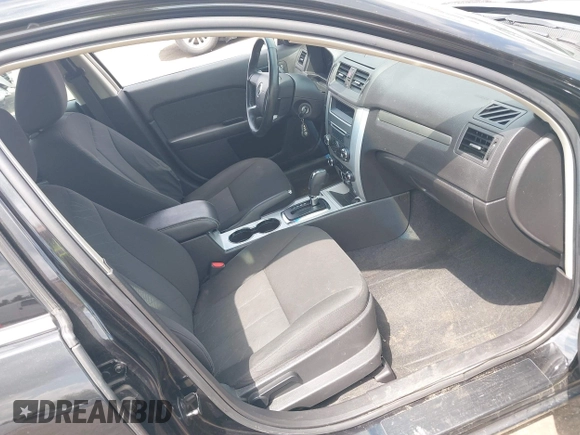 2010 Mercury Milan with VIN 3MEHM0HA5AR617012, listed as a IAAI auction lot 42104808 with 190,540 mi miles and . Bid and sale history available at DreamBid. Image 5.