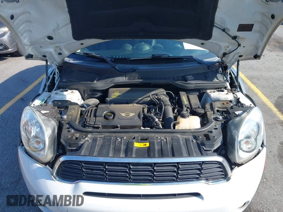 2012 MINI Countryman S with VIN WMWZC3C56CWL82122, listed as a IAAI auction lot 42600474 with 71,920 mi miles and . Bid and sale history available at DreamBid. Image 10.