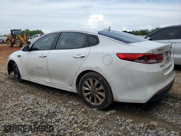 2017 Kia Optima LX z VIN 5XXGT4L36HG124383, wystawiony jako Copart lot #54276425 z przebiegiem 213 621 mil mil oraz Szkoda całkowita • Salvage title. Historia ofert i sprzedaży dostępna na DreamBid. Obrazek 2.