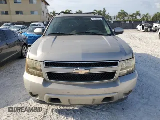 2007 Chevrolet Avalanche 3LT with VIN 3GNEC12J77G319630, listed as a Copart auction lot 50266215 with 261,293 mi miles and Clean title. Bid and sale history available at DreamBid. Image 5.