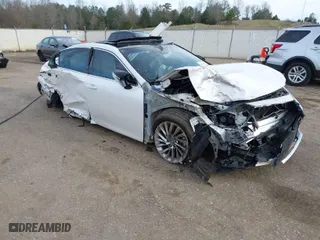 2019 Lexus ES with VIN 58ABZ1B11KU002978, listed as a IAAI auction lot 41716732 with 1 mi miles. Bid and sale history available at carsss.com. Image 1.
