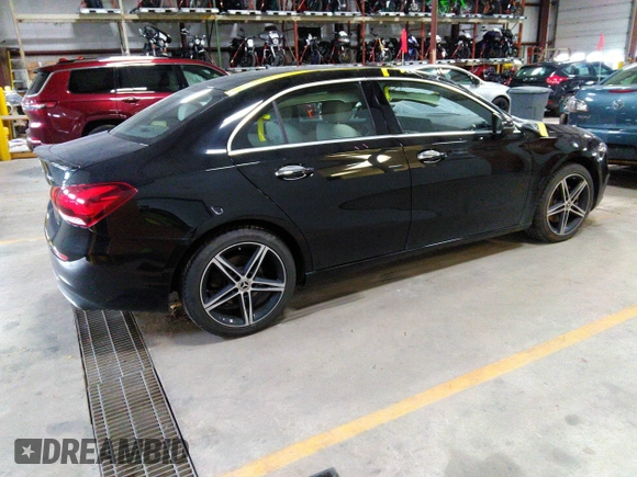 2019 Mercedes-Benz A 220 with VIN WDD3G4FB8KW022780, listed as a IAAI auction lot 40961235 with 61,944 mi miles and . Bid and sale history available at DreamBid. Image 4.