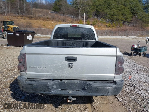 2005 Dodge Dakota ST with VIN 1D7HE22K85S329397, listed as a IAAI auction lot 41597979 with 189,390 mi miles and . Bid and sale history available at DreamBid. Image 16.